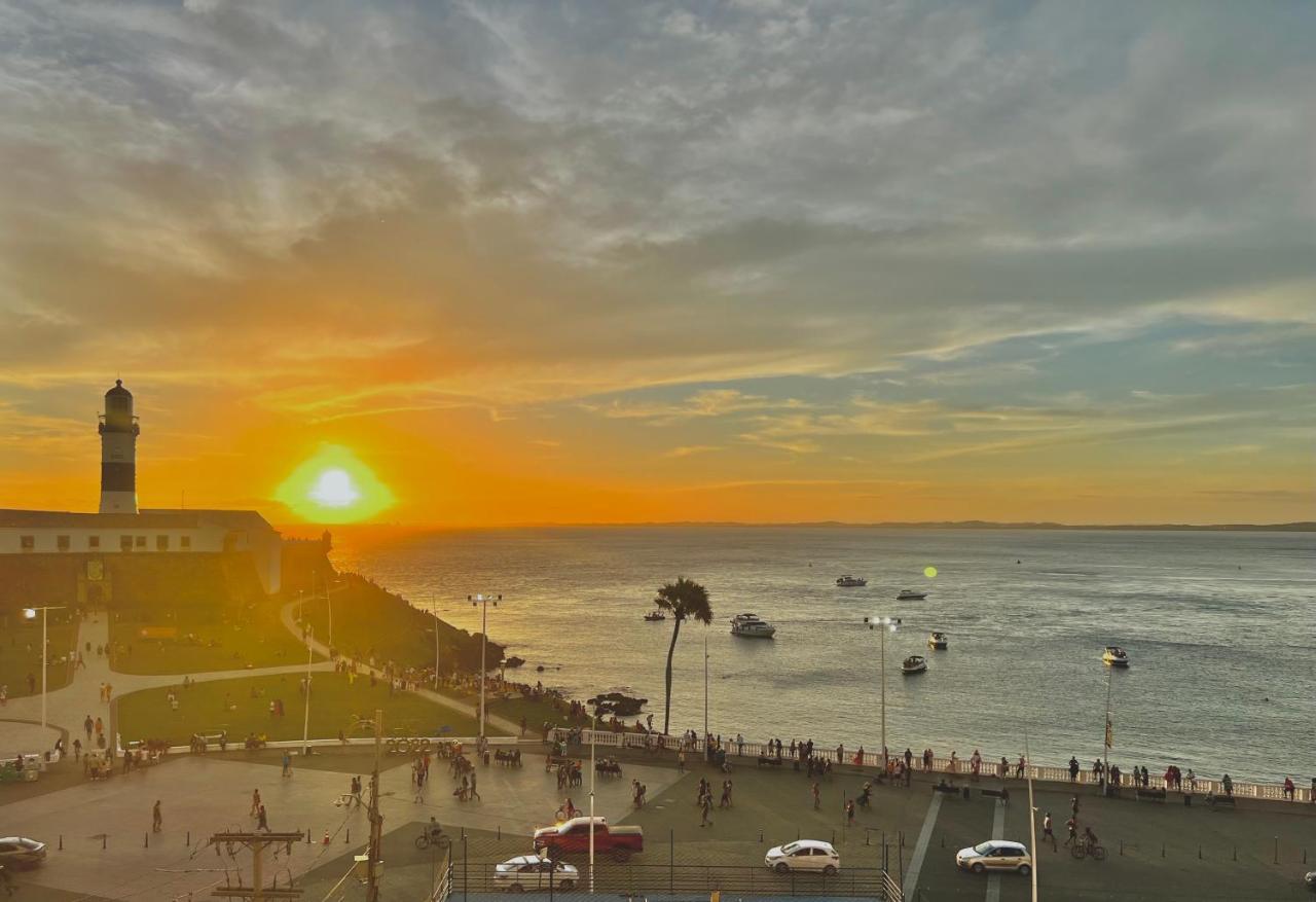 Farol da Barra Apartment: Beachfront Carnival Views Salvador Exterior photo